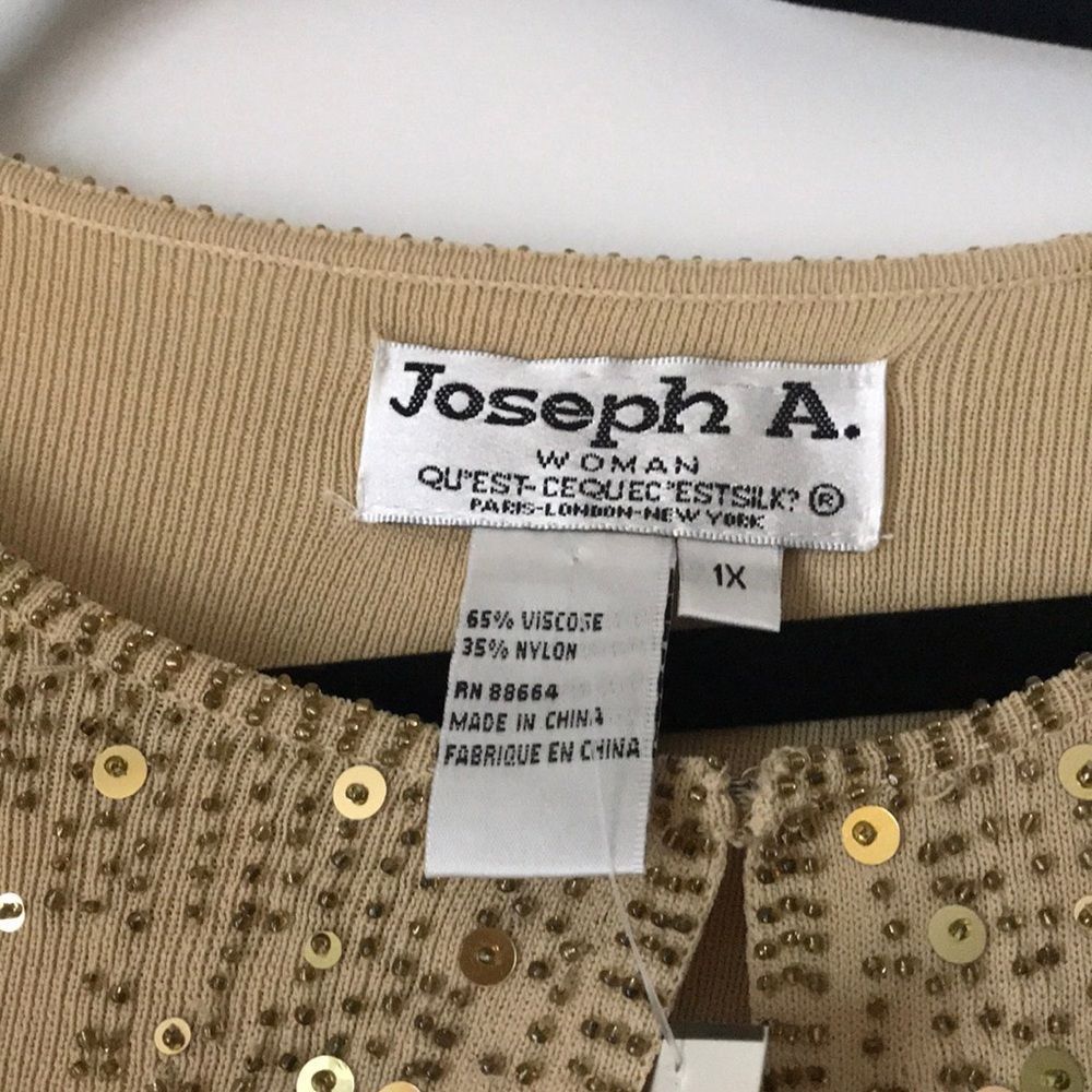 Joseph A. Women’s gold sweater top - size 1x - Picture 5 of 7